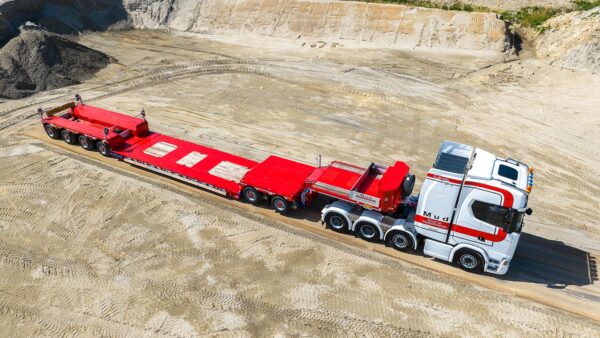 Mud Scania zwaar transporttrekker