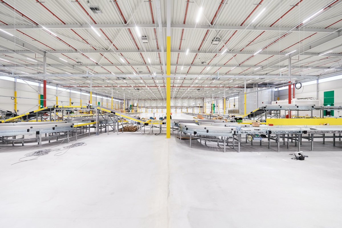 In de meeste gevallen Magistraat Van toepassing zijn Amazon opent eerste Nederlandse deliverystation in Rozenburg - Transport &  Logistiek