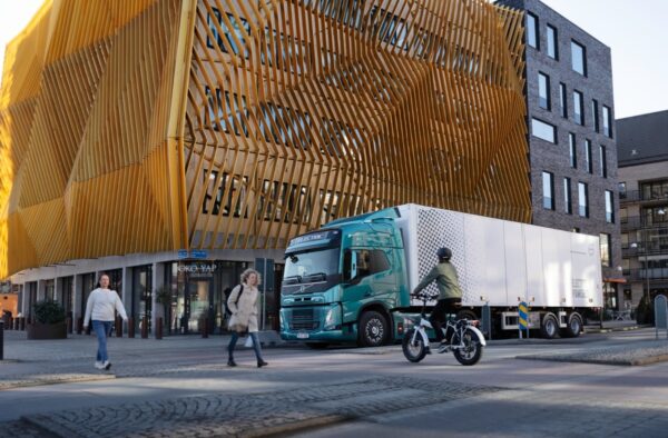 DFDS bestelt elektrische trucks bij Volvo