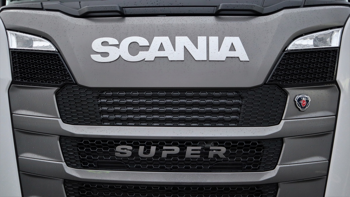 scania introduceert nieuwe super-range