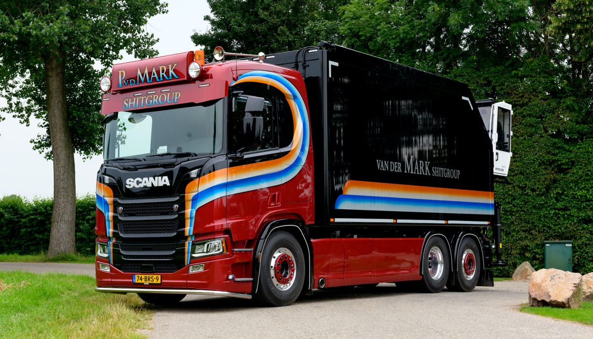 Afgekeurd onze sector Van der Mark Shitgroup schaft weer een Scania aan, mede vanwege de kraan -  Transport & Logistiek